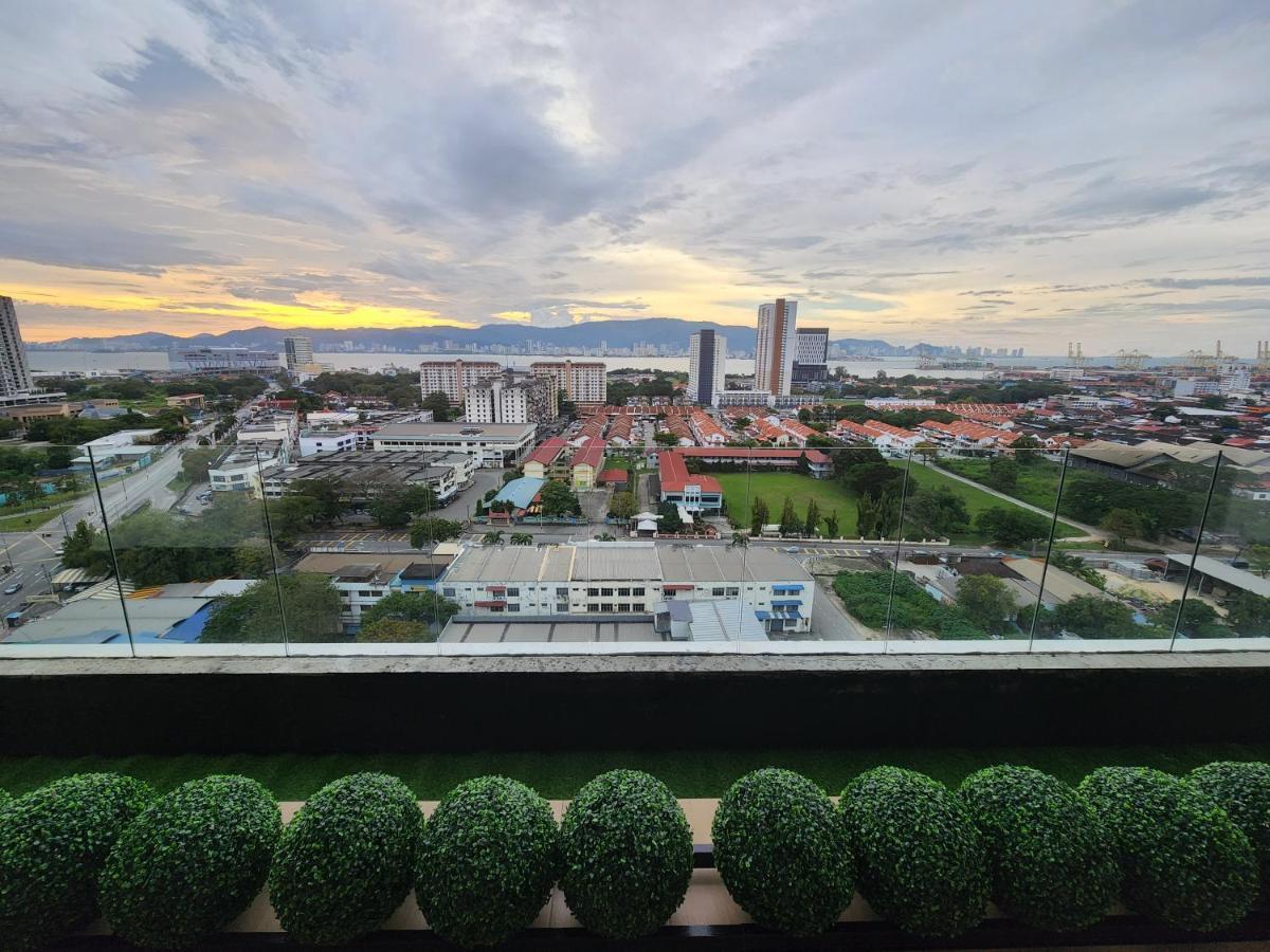 Praicon Tower - Premium Suite บัตเตอร์เวิร์ท ภายนอก รูปภาพ