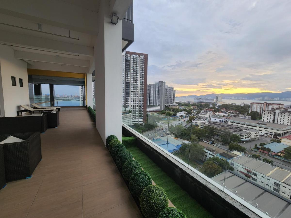 Praicon Tower - Premium Suite บัตเตอร์เวิร์ท ภายนอก รูปภาพ