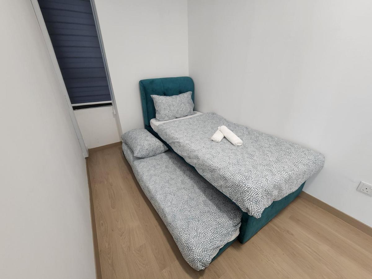 Praicon Tower - Premium Suite บัตเตอร์เวิร์ท ภายนอก รูปภาพ